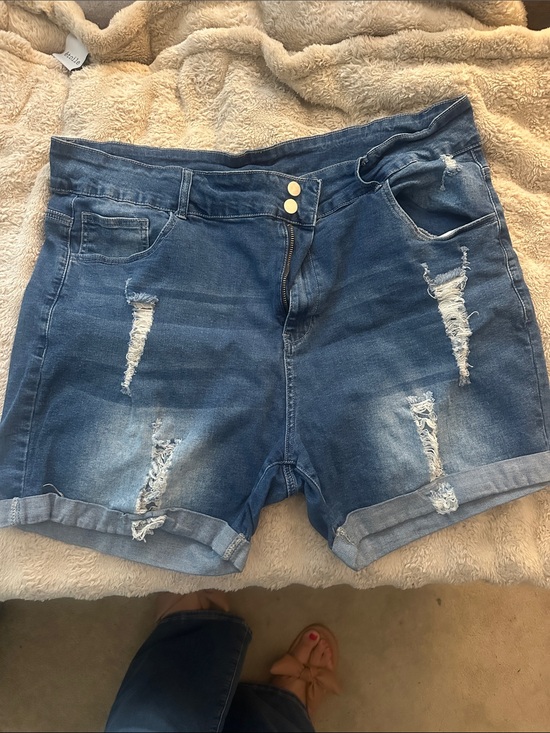 Pants - Women's Distressed Denim Rolled-Hem Shorts - Blue